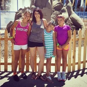 Meet your Posher, Luckie